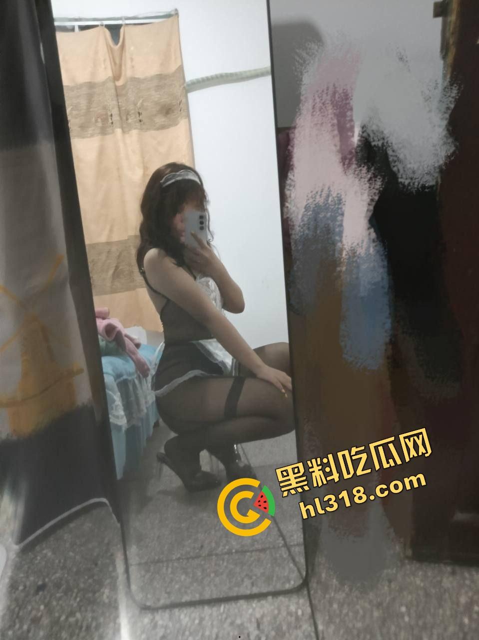 南宁极品人妻『刘宁娜』酒店偷情被爆操,身材骚得没话说,深喉强制爆口一条龙,人妻就该狠狠征服! 第5张 南宁极品人妻『刘宁娜』酒店偷情被爆操,身材骚得没话说,深喉强制爆口一条龙,人妻就该狠狠征服! 第5张