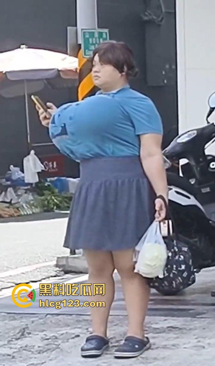 台湾坦克之王出动！胸大如篮球甩起来能砸晕人，瓜友有知道这是什么码的吗？  第3张