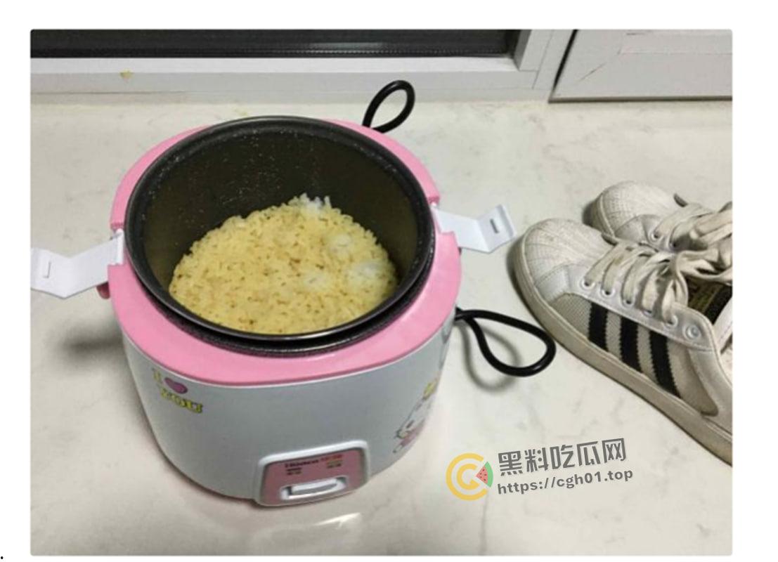 M男被初中生妹子圈养狂虐一星期 黄金圣水当饭 肋骨骨折 差点被打死 超详细记录  第12张