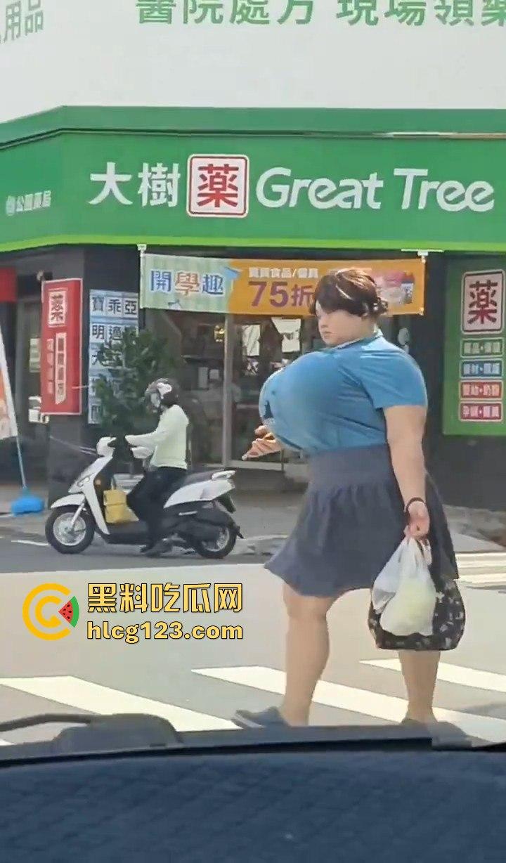 台湾坦克之王出动！胸大如篮球甩起来能砸晕人，瓜友有知道这是什么码的吗？  第8张