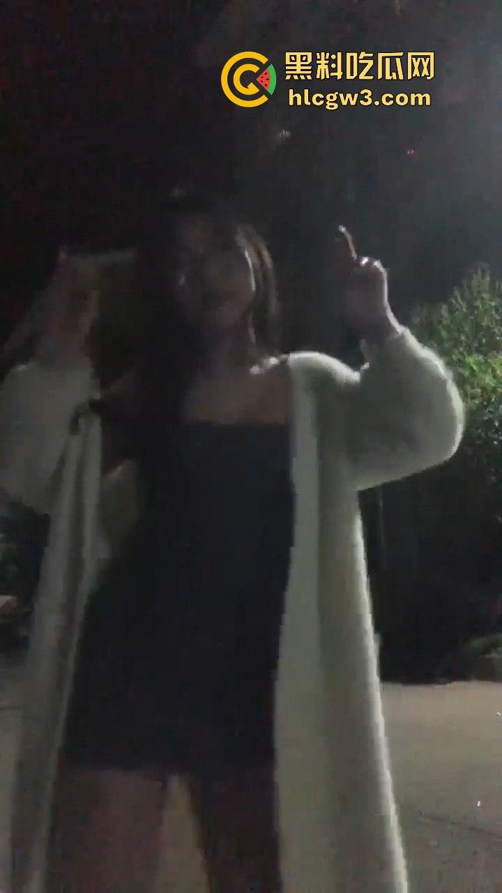 爱跳舞的反差眼镜娘【曹伊宁】和男友自拍流出 娇喘连连自动打桩机式疯狂 一秒变母狗! 第1张 爱跳舞的反差眼镜娘【曹伊宁】和男友自拍流出 娇喘连连自动打桩机式疯狂 一秒变母狗! 第1张