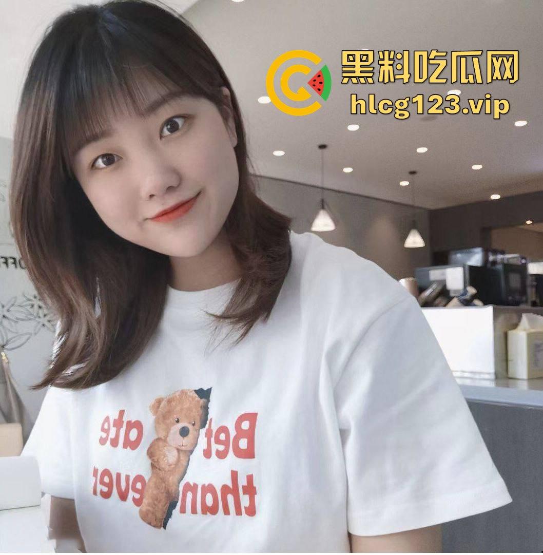 刚毕业女大学生遭男友威胁!私密高清全程录播曝光,尺度口交画面令人震惊! 第4张 刚毕业女大学生遭男友威胁!私密高清全程录播曝光,尺度口交画面令人震惊! 第4张