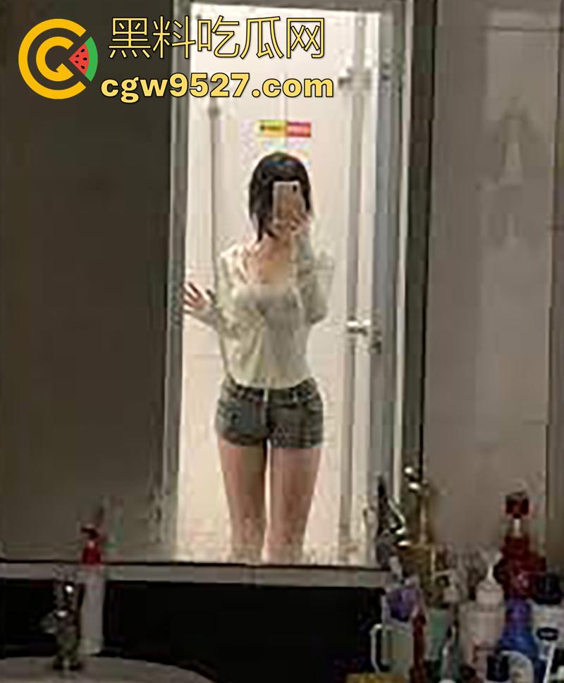 四川师范大一母狗【张露】,表面嫩妹实则暴露狂,醉酒被破处后,被调教成骚母狗,分手后视频被曝光! 第3张 四川师范大一母狗【张露】,表面嫩妹实则暴露狂,醉酒被破处后,被调教成骚母狗,分手后视频被曝光! 第3张