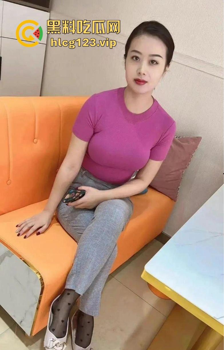 抖音爆料!江苏31岁人妻【你的晴姨】丝袜诱惑不穿内裤,妩媚撩人引发热议! 第4张 抖音爆料!江苏31岁人妻【你的晴姨】丝袜诱惑不穿内裤,妩媚撩人引发热议! 第4张