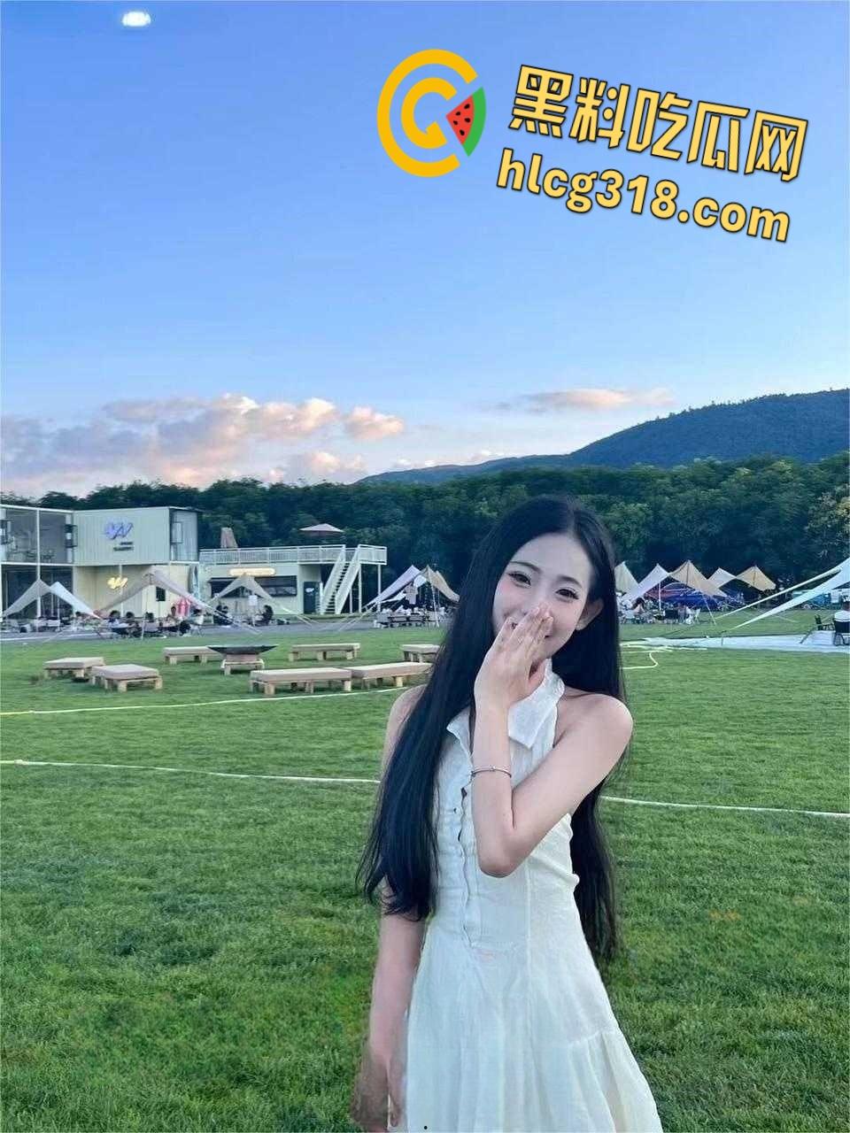 自驾游遇到的仙气小美女,搭讪还有点高冷,随便喝点酒就开始舌吻,主动口交无套女上,这也太反差了! 第4张 自驾游遇到的仙气小美女,搭讪还有点高冷,随便喝点酒就开始舌吻,主动口交无套女上,这也太反差了! 第4张