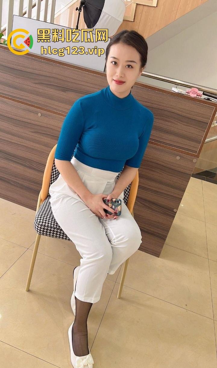 抖音爆料!江苏31岁人妻【你的晴姨】丝袜诱惑不穿内裤,妩媚撩人引发热议! 第12张 抖音爆料!江苏31岁人妻【你的晴姨】丝袜诱惑不穿内裤,妩媚撩人引发热议! 第12张