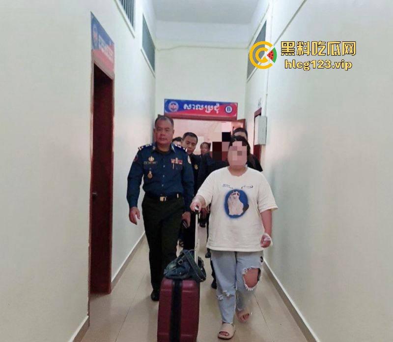 柬埔寨骗招诱国人入境 再要求家里500万赎人 剁手殴打暴力索钱视频流出 胆小慎入 第2张 柬埔寨骗招诱国人入境 再要求家里500万赎人 剁手殴打暴力索钱视频流出 胆小慎入 第2张