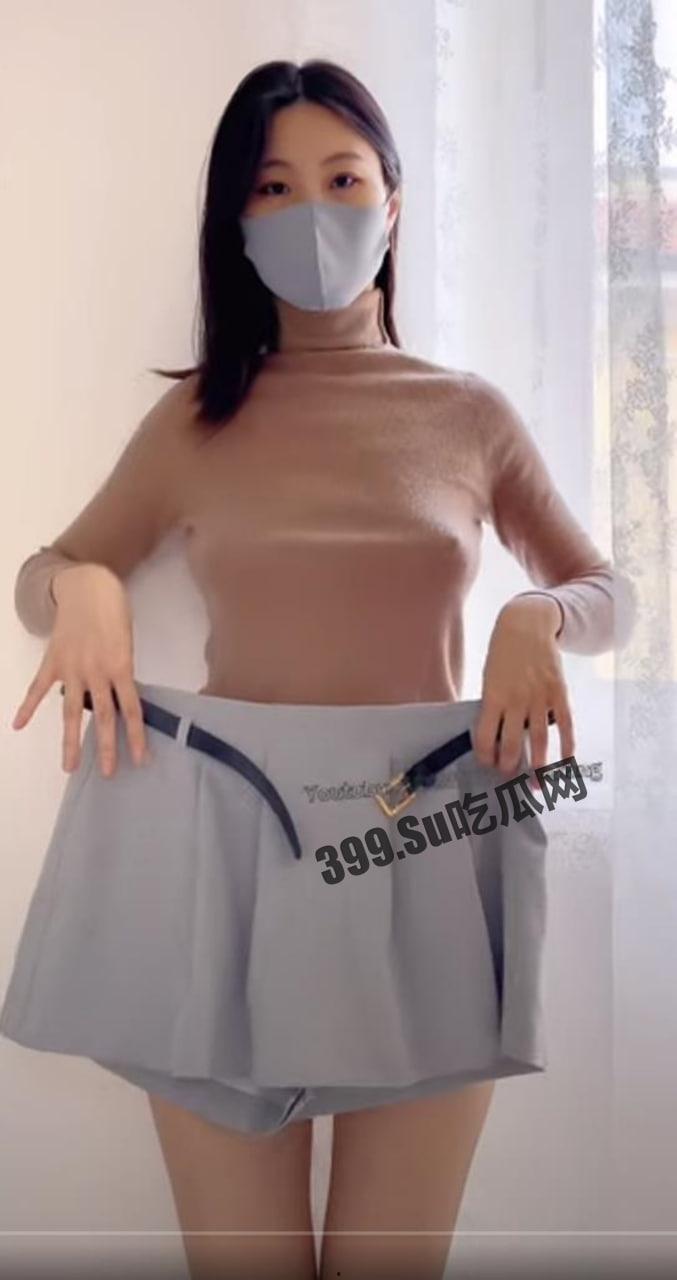 在油管INS等平台粉丝超百万的韩国瑜伽网红 JessieJiang 首次露三点自慰 360度裸露特写  第2张