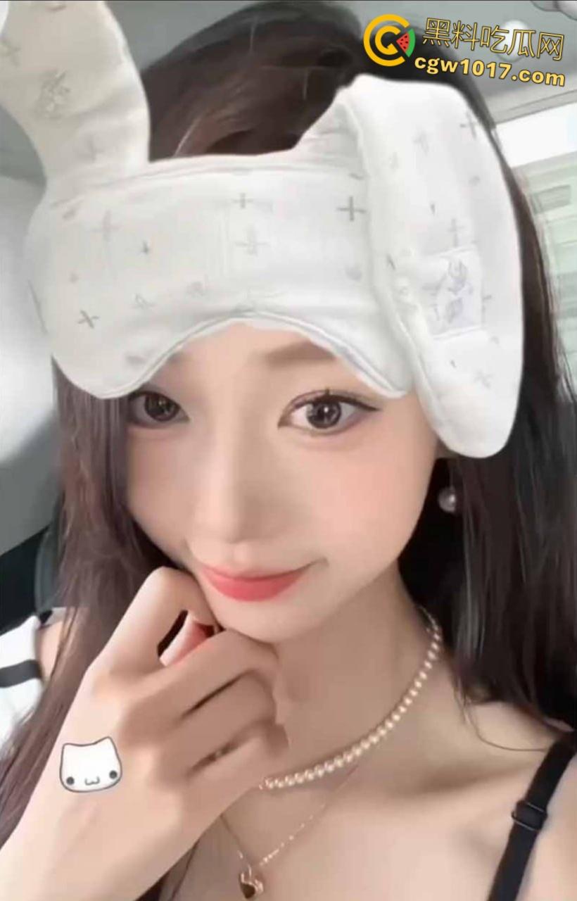 燕京理工学院【何梦琪】,白富美学姐与男友酒店沙发做爱,对镜深喉口交舔蛋,后入爆操呻吟连连! 第2张 燕京理工学院【何梦琪】,白富美学姐与男友酒店沙发做爱,对镜深喉口交舔蛋,后入爆操呻吟连连! 第2张