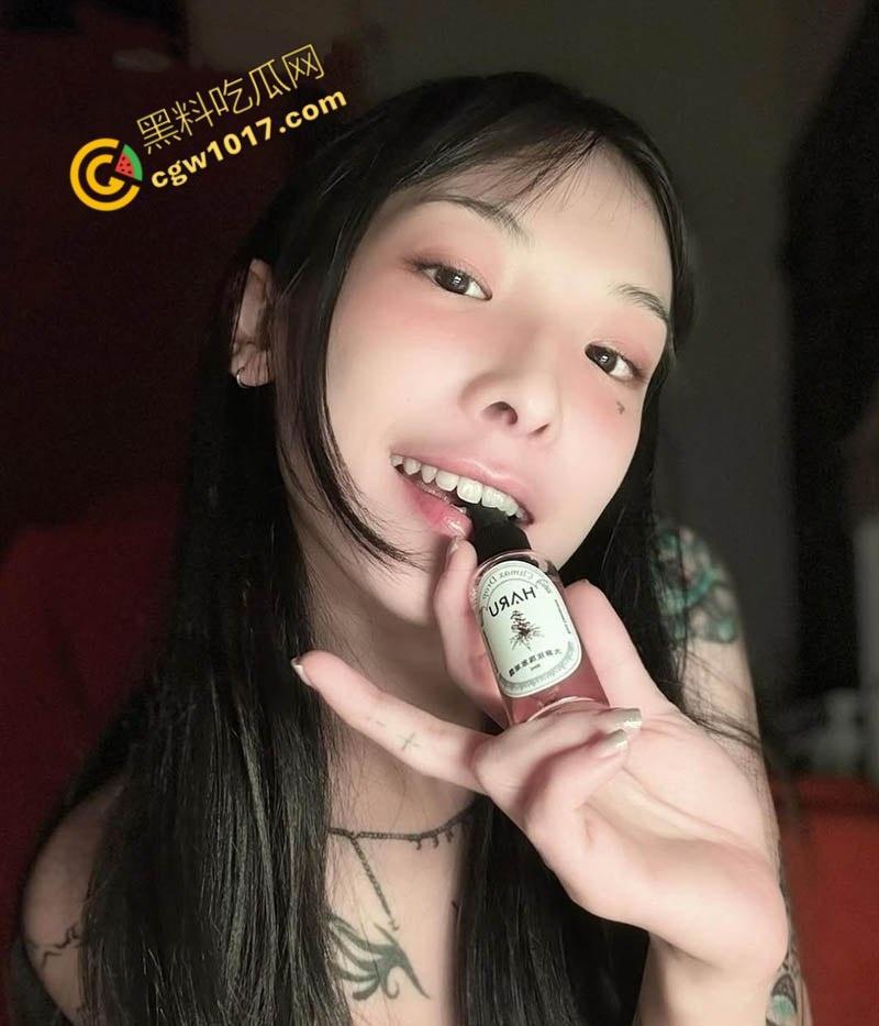 极品符文战士【路奈】自拍性爱视频流出:口技无双被网友疯狂点赞,粉嫩奶头与男友鸡巴共舞,淫靡画面震惊全网! 第5张 极品符文战士【路奈】自拍性爱视频流出:口技无双被网友疯狂点赞,粉嫩奶头与男友鸡巴共舞,淫靡画面震惊全网! 第5张