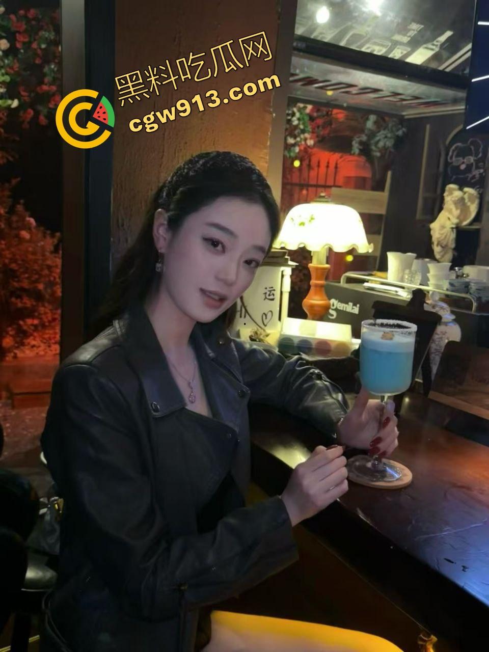 长沙极品粉嫩JK妹,小白兔装纯其实是猎人,勾引黄毛回出租屋内射自己骚鲍鱼,射的黄毛直接硬不起来! 第4张 长沙极品粉嫩JK妹,小白兔装纯其实是猎人,勾引黄毛回出租屋内射自己骚鲍鱼,射的黄毛直接硬不起来! 第4张