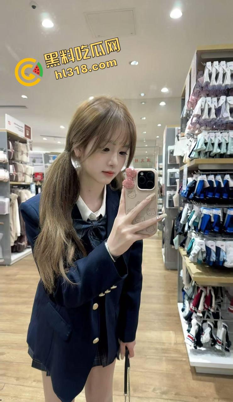 带你们见识牛逼新境界，路边防撞铁杆子也能用来自嗨，一屁股坐下去整个逼深不可测！  第5张