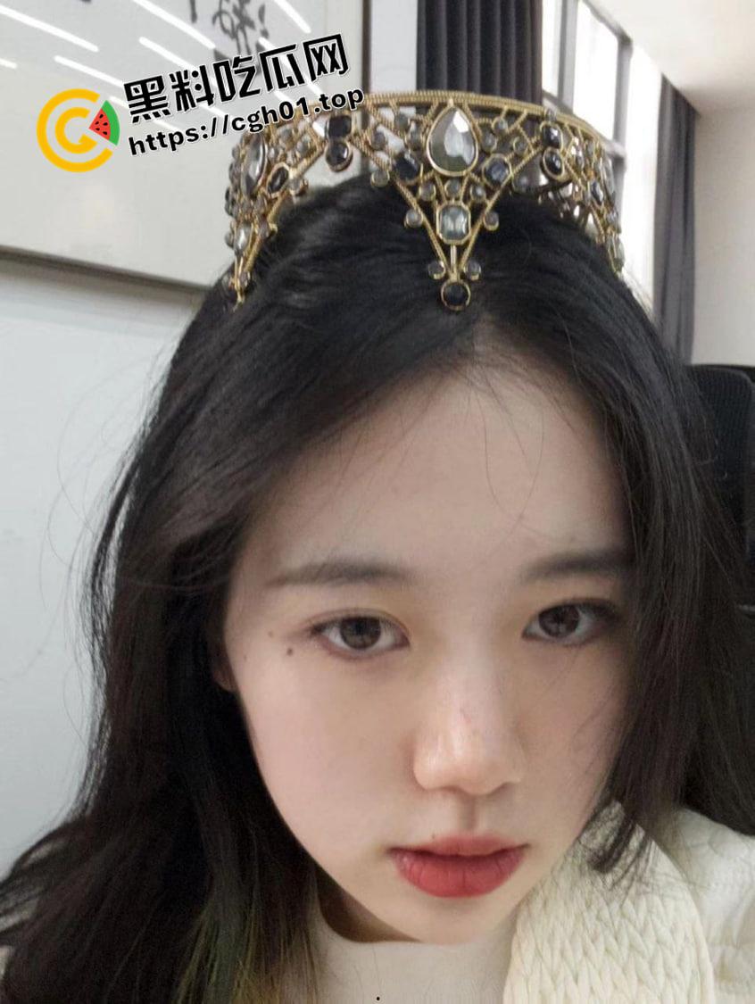 四川大学女大学生网调被流出 文学系甜美妹子 包满鲍鱼 柔软多汁 极品  第2张