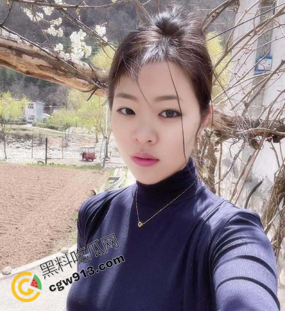 湖南怀化气质人妻张雨梅出轨大屌网友,床上原形毕露,羞涩嫩穴被抽插爽翻天 第1张 湖南怀化气质人妻张雨梅出轨大屌网友,床上原形毕露,羞涩嫩穴被抽插爽翻天 第1张