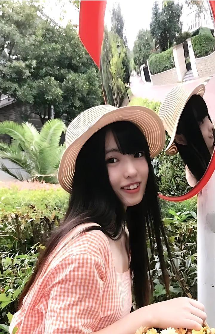 海南大学高颜值学姐【亦芮】调教视频曝光,白嫩母狗喝尿舔脚吞精,样样精通,纯粹反差骚货! 第1张 海南大学高颜值学姐【亦芮】调教视频曝光,白嫩母狗喝尿舔脚吞精,样样精通,纯粹反差骚货! 第1张