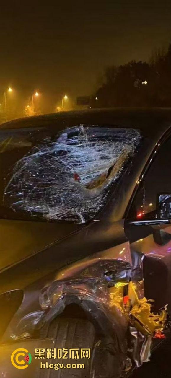 人还在吗?京牌凯越450RR摩友极限对冲特斯拉 摩托车直接被“砍头”! 第12张 人还在吗?京牌凯越450RR摩友极限对冲特斯拉 摩托车直接被“砍头”! 第12张