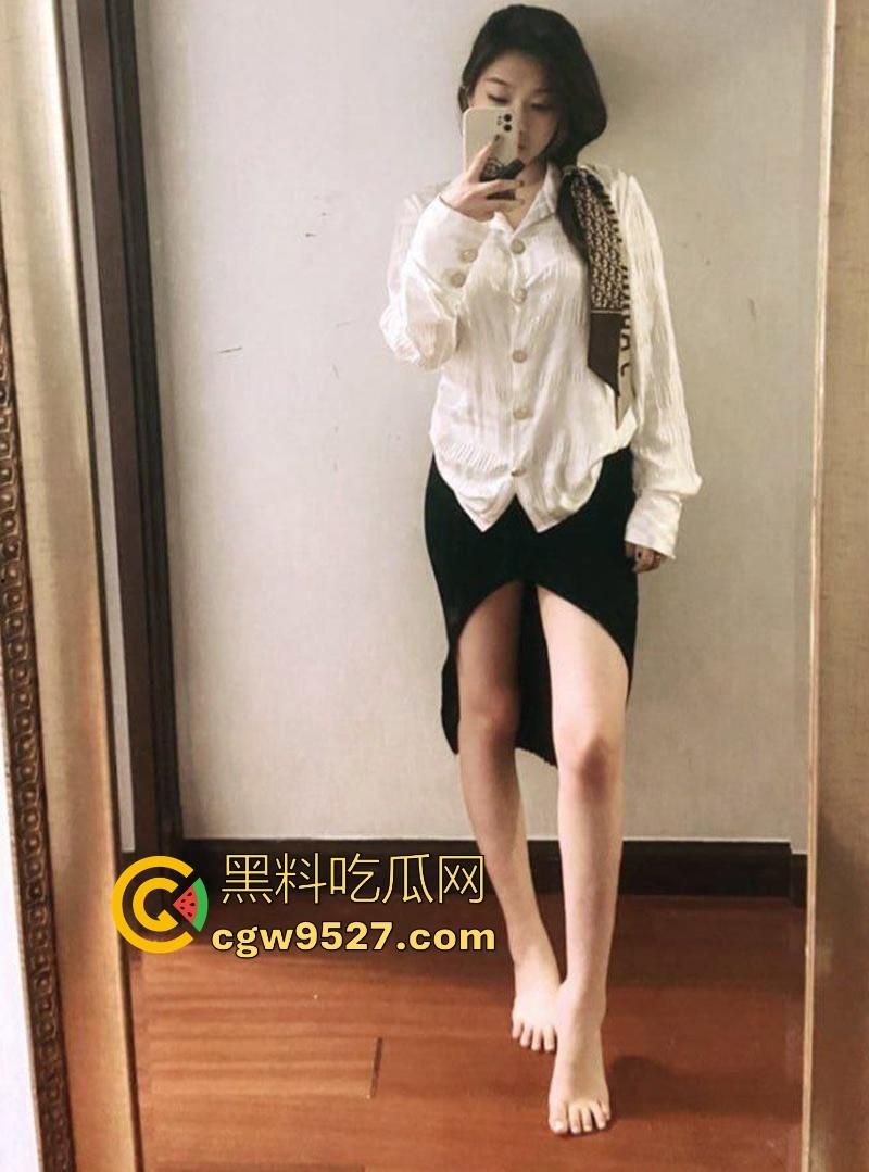 山东大学极品校花【严沫莉】不雅视频泄露，高冷女神被学长调教，校园女神床上变母狗，这反差太犯规！  第2张