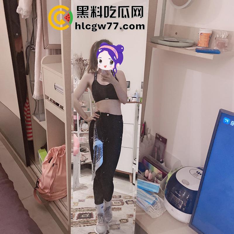 俩孩辣妈出轨偷情，河北邯郸气质少妇张津津，平时高冷女神，到床上竟然可以口交毒龙！  第6张