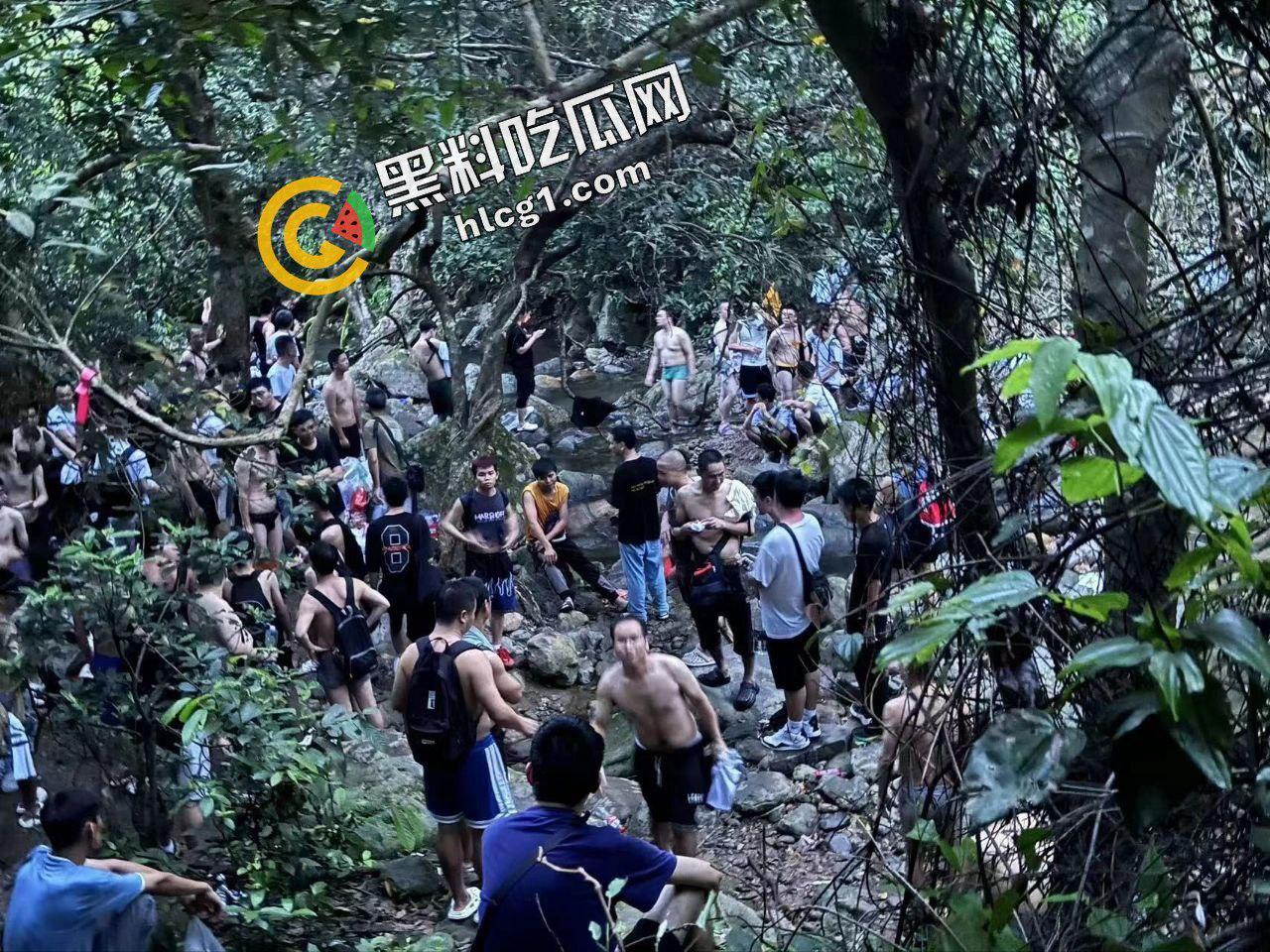 逆天事件!深圳老虎涧瀑布组织开淫趴 聚众淫乱 中年男同性交 第7张 逆天事件!深圳老虎涧瀑布组织开淫趴 聚众淫乱 中年男同性交 第7张