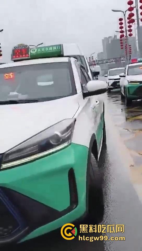 四川宜宾市高铁西站出租车司机开车睡着撞死个人,开车不睡觉睡觉不开车,这刚好到退休的年纪 ! 第10张 四川宜宾市高铁西站出租车司机开车睡着撞死个人,开车不睡觉睡觉不开车,这刚好到退休的年纪 ! 第10张