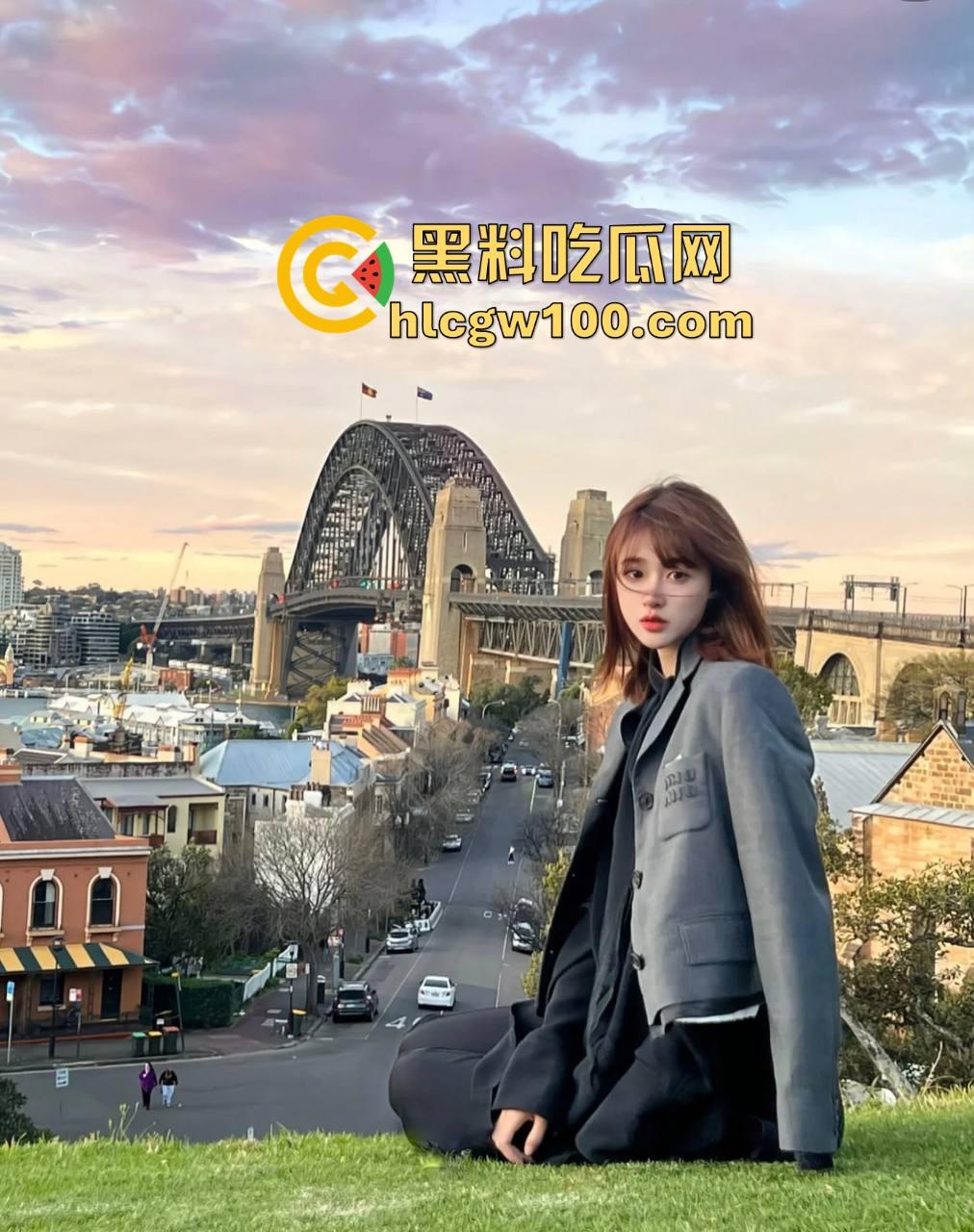 海南政协常委『张泰超』五妻生活奢华曝光,26岁小老婆豪宅震撼人心 一面墙的茅台20万马桶 大老婆还能怎么壕? 第4张 海南政协常委『张泰超』五妻生活奢华曝光,26岁小老婆豪宅震撼人心 一面墙的茅台20万马桶 大老婆还能怎么壕? 第4张