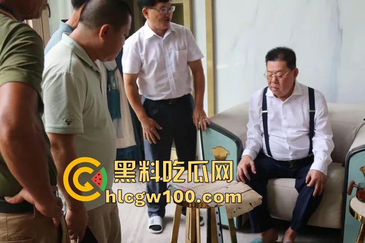 海南政协常委『张泰超』五妻生活奢华曝光,26岁小老婆豪宅震撼人心 一面墙的茅台20万马桶 大老婆还能怎么壕? 第9张 海南政协常委『张泰超』五妻生活奢华曝光,26岁小老婆豪宅震撼人心 一面墙的茅台20万马桶 大老婆还能怎么壕? 第9张