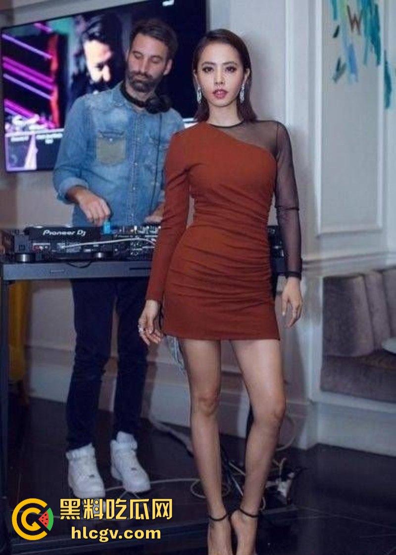 “地才就是地才!完美”蔡依林演唱会漏点 紫色连体衣惊现大尺度造型 三点全露 性感爆棚! 第9张 “地才就是地才!完美”蔡依林演唱会漏点 紫色连体衣惊现大尺度造型 三点全露 性感爆棚! 第9张