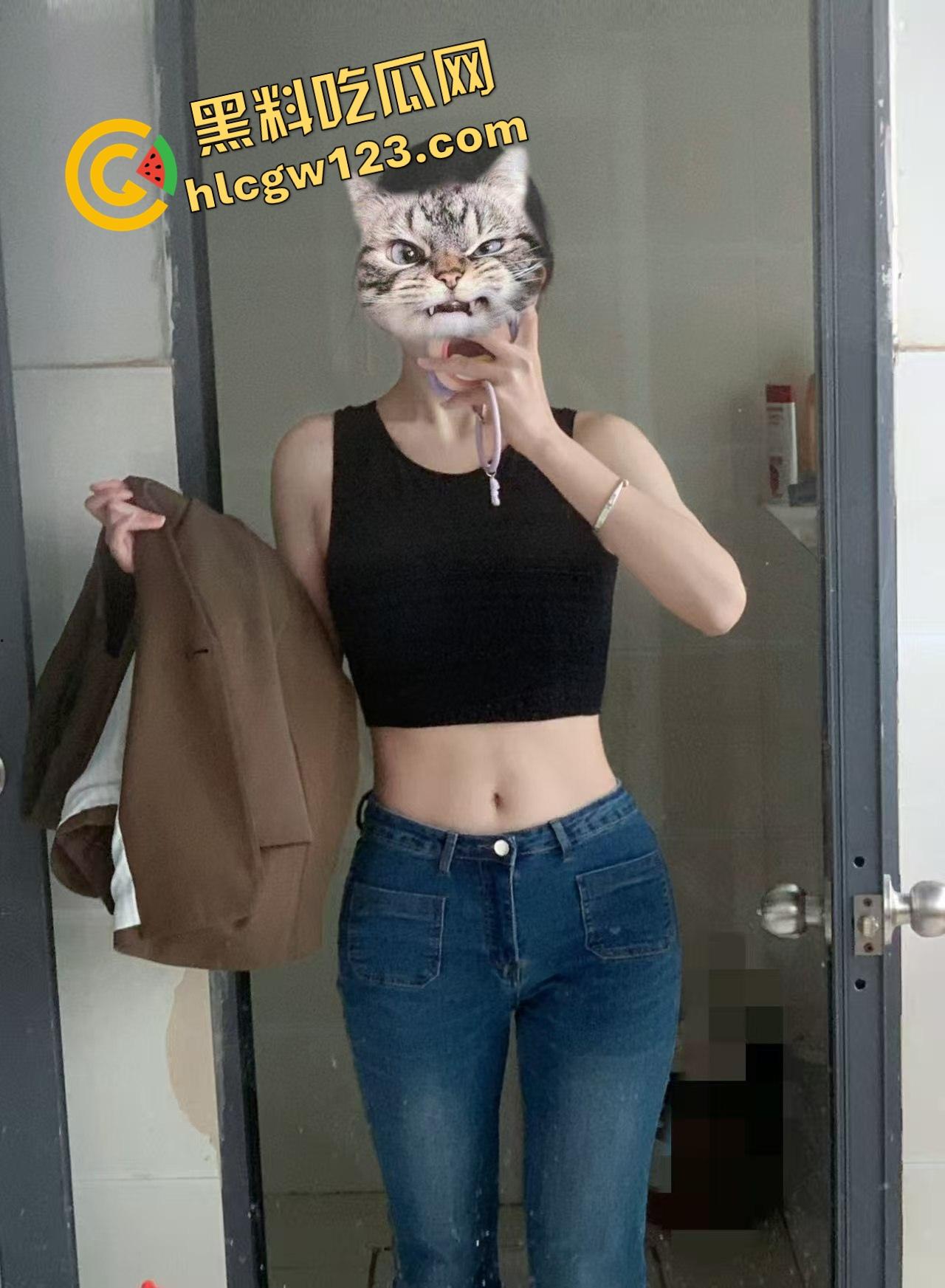 海角乱伦大神 爱吃雪糕啊 亲哥哥半夜帮我煮面吃 我蹲着吃他下面鸡巴! 第7张 海角乱伦大神 爱吃雪糕啊 亲哥哥半夜帮我煮面吃 我蹲着吃他下面鸡巴! 第7张