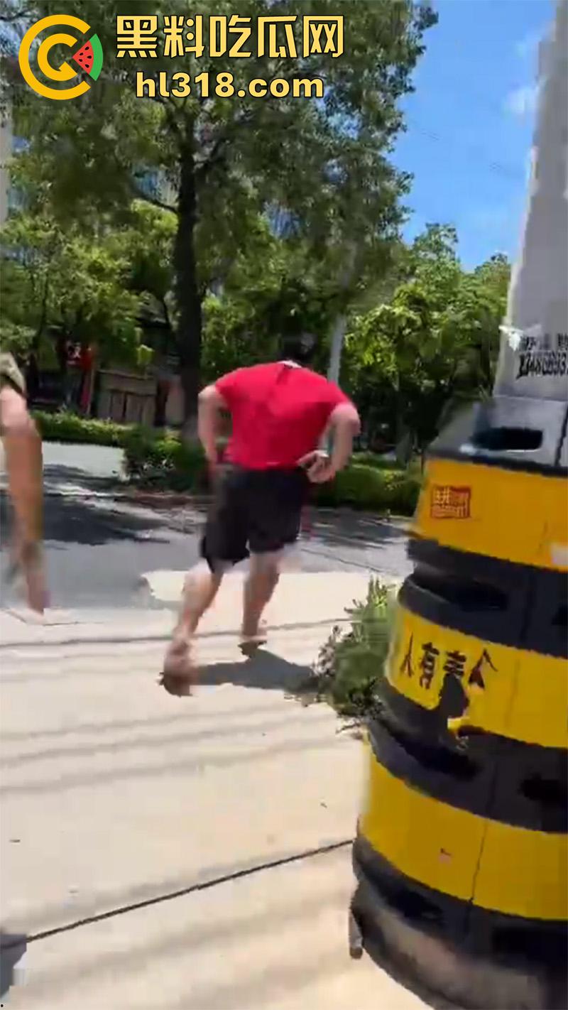 福建泉州变态男子,兽性大发竟试图强奸69岁老太,结果男子被当场抓获,老太差点迎来第二春! 第6张 福建泉州变态男子,兽性大发竟试图强奸69岁老太,结果男子被当场抓获,老太差点迎来第二春! 第6张