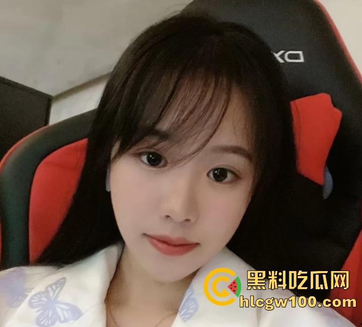 安徽工商学院育才高手,秃顶啤酒肚辅导员操美女学生云盘泄密,床上姿势堪比动作教学! 第10张 安徽工商学院育才高手,秃顶啤酒肚辅导员操美女学生云盘泄密,床上姿势堪比动作教学! 第10张