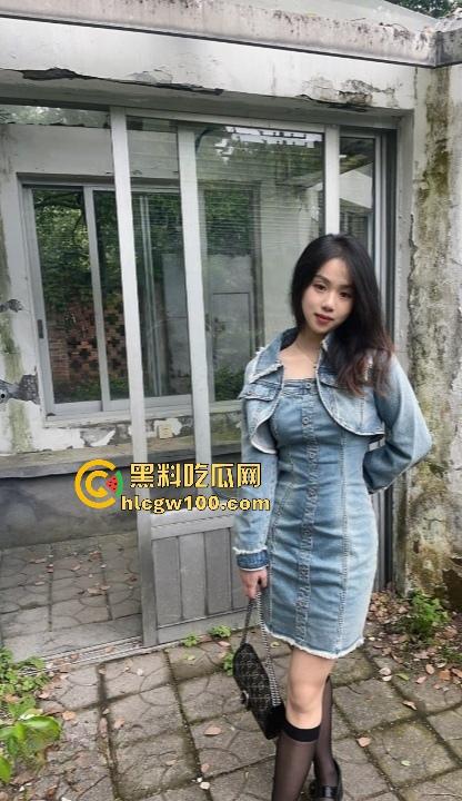 安徽工商学院育才高手,秃顶啤酒肚辅导员操美女学生云盘泄密,床上姿势堪比动作教学! 第12张 安徽工商学院育才高手,秃顶啤酒肚辅导员操美女学生云盘泄密,床上姿势堪比动作教学! 第12张