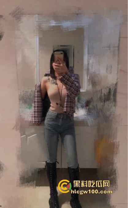 安徽工商学院育才高手,秃顶啤酒肚辅导员操美女学生云盘泄密,床上姿势堪比动作教学! 第15张 安徽工商学院育才高手,秃顶啤酒肚辅导员操美女学生云盘泄密,床上姿势堪比动作教学! 第15张