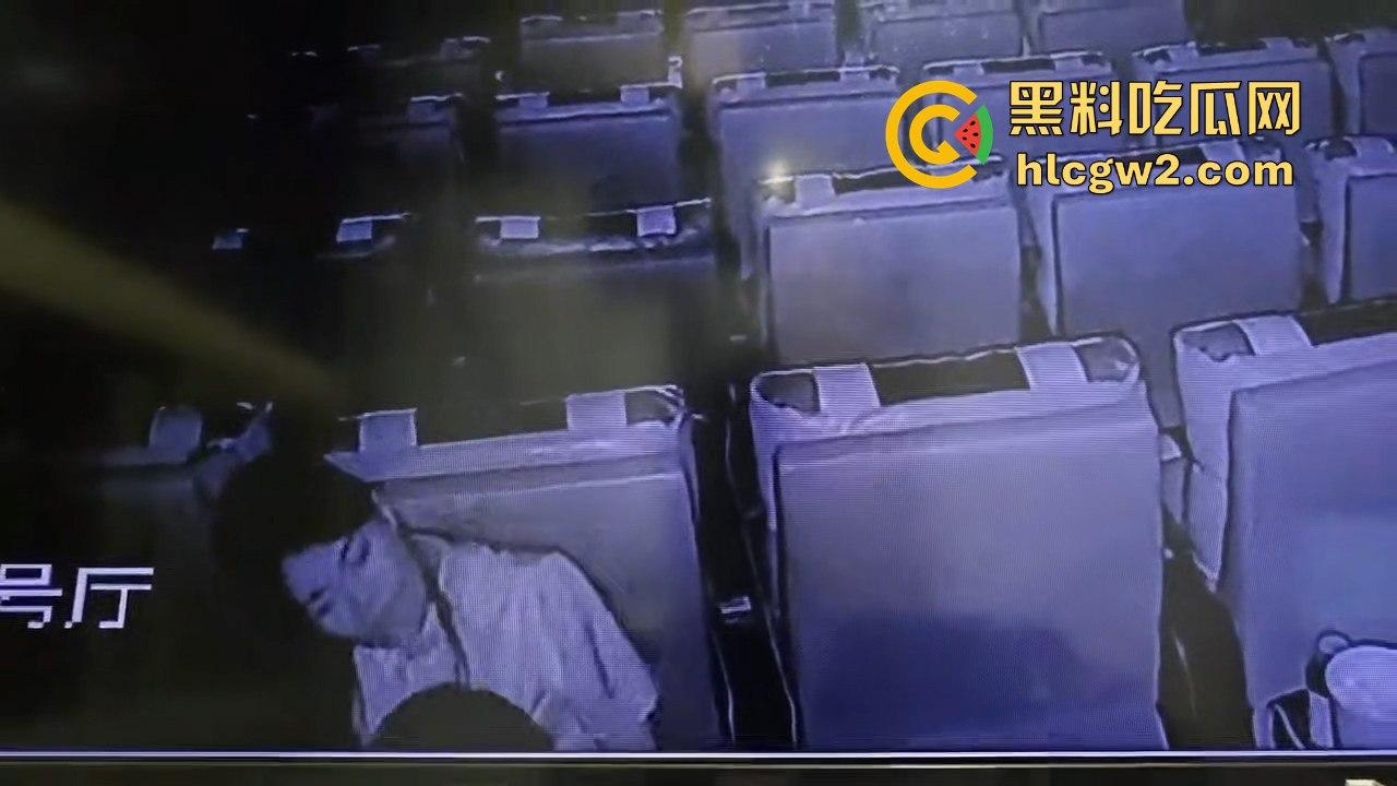 你这是被鬼附身了还是真这么爽 在电影院做爱真的这么刺激销魂吗  第1张