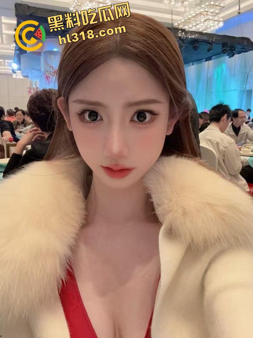 双穴充气扩张直接升华,嘴巴奶子逼全塞满,三个洞都被撑得鼓鼓的,充实到连呻吟都喊不出来! 第2张 双穴充气扩张直接升华,嘴巴奶子逼全塞满,三个洞都被撑得鼓鼓的,充实到连呻吟都喊不出来! 第2张