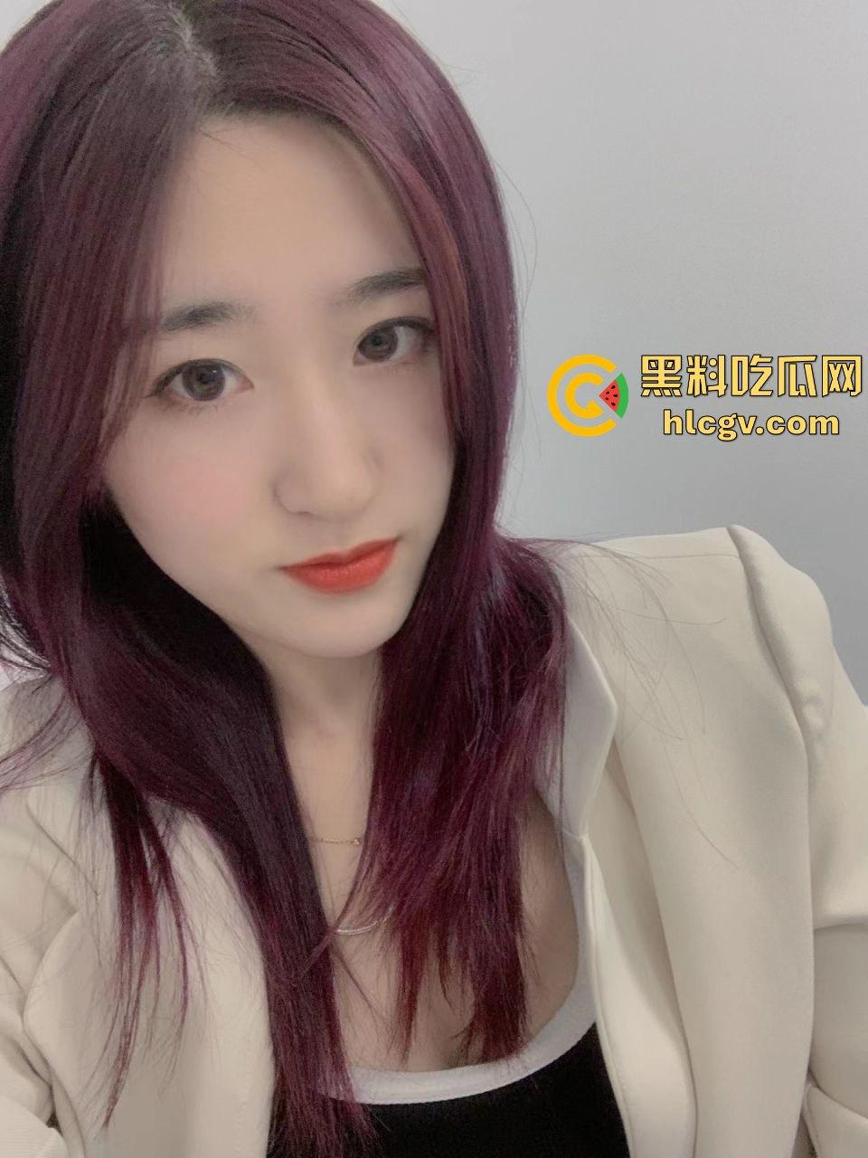 沈阳大学骚女【邓柯欣】社死翻车!背着男友穿黑丝乱搞,视频流出让男友怒戴绿帽! 第8张 沈阳大学骚女【邓柯欣】社死翻车!背着男友穿黑丝乱搞,视频流出让男友怒戴绿帽! 第8张