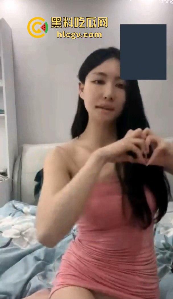 抖音网红【小瑶瑶c】大尺度裸聊!保时捷4S店美女主播下海,裸聊视频曝光! 第5张 抖音网红【小瑶瑶c】大尺度裸聊!保时捷4S店美女主播下海,裸聊视频曝光! 第5张