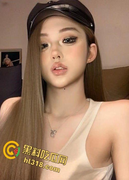 抖音擦边女【饭饭来了】,与榜一大哥线下约炮泄露,性感美乳酮体尽显风骚,被抬腿猛操,娇喘淫叫不断 ! 第2张 抖音擦边女【饭饭来了】,与榜一大哥线下约炮泄露,性感美乳酮体尽显风骚,被抬腿猛操,娇喘淫叫不断 ! 第2张