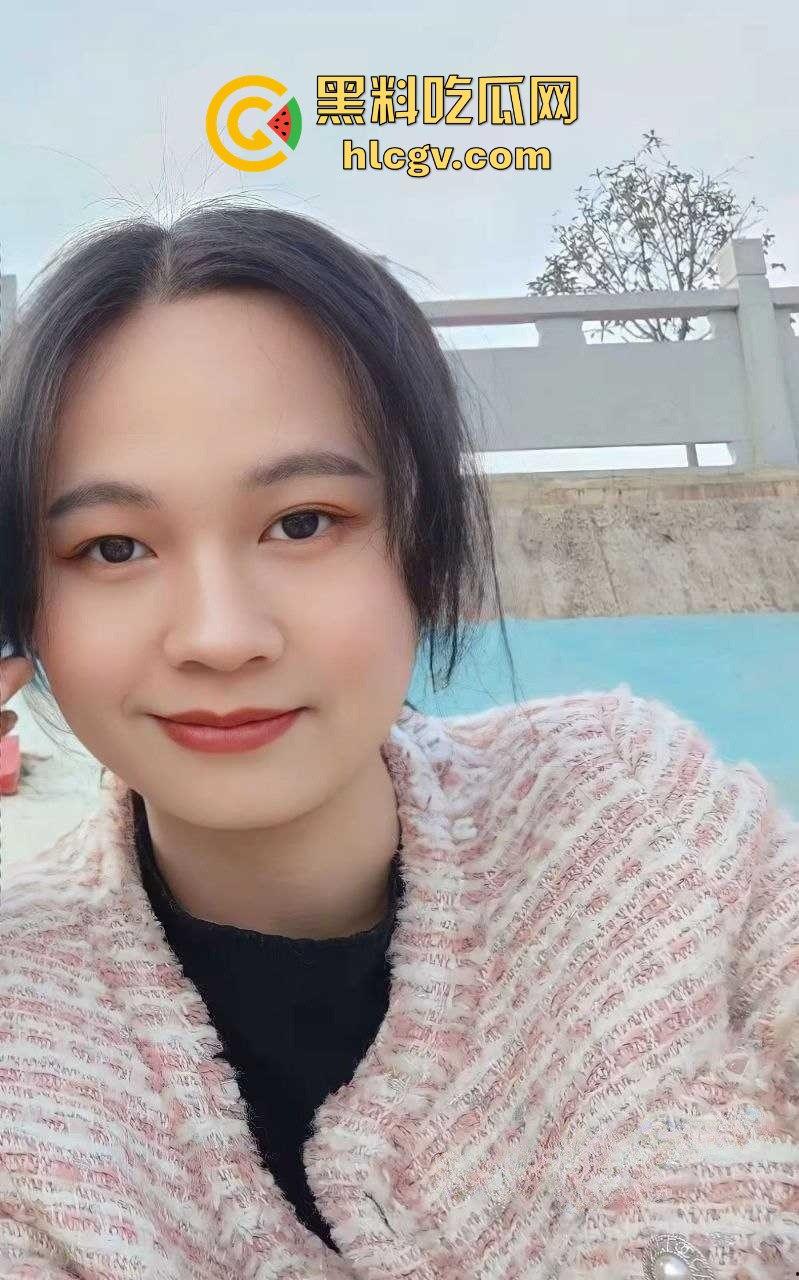 湖南怀化端庄贤妻【朱萍霞】私下翻车!床上放浪得像小野猫,骚劲儿能把男人撩疯! 第2张 湖南怀化端庄贤妻【朱萍霞】私下翻车!床上放浪得像小野猫,骚劲儿能把男人撩疯! 第2张