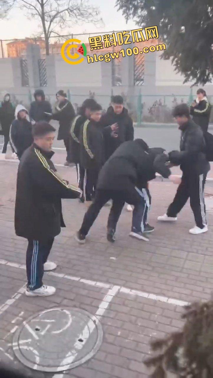 辽宁职高野仔殴打同学,致其后脑勺着地失去知觉,脑部流血不止!年轻真好,倒头就睡 第1张 辽宁职高野仔殴打同学,致其后脑勺着地失去知觉,脑部流血不止!年轻真好,倒头就睡 第1张