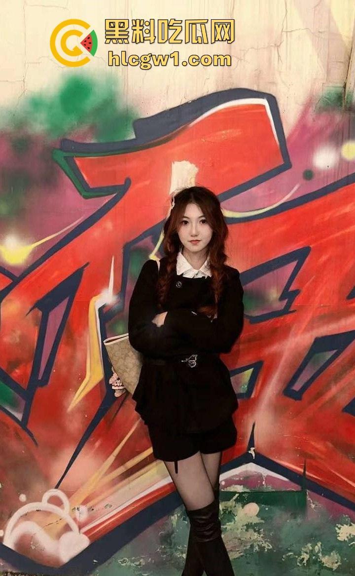 舔屁眼舔到潮喷!上海高冷女神『姜欣』堕落成富二代贱狗,屁味加精液舔到嗨叫,这骚劲连狗都跪服! 第1张 舔屁眼舔到潮喷!上海高冷女神『姜欣』堕落成富二代贱狗,屁味加精液舔到嗨叫,这骚劲连狗都跪服! 第1张