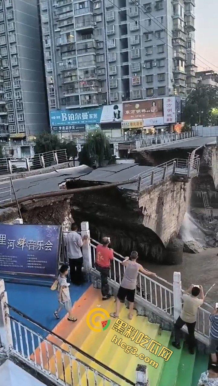 大桥崩塌现场!贵州三穗县龙庭大桥塌陷 及时封桥 无人伤亡 第8张 大桥崩塌现场!贵州三穗县龙庭大桥塌陷 及时封桥 无人伤亡 第8张
