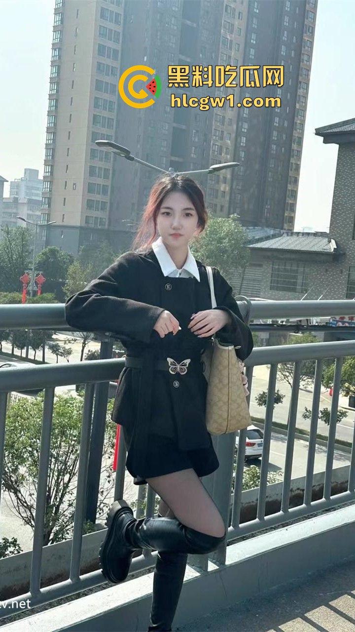 舔屁眼舔到潮喷!上海高冷女神『姜欣』堕落成富二代贱狗,屁味加精液舔到嗨叫,这骚劲连狗都跪服! 第4张 舔屁眼舔到潮喷!上海高冷女神『姜欣』堕落成富二代贱狗,屁味加精液舔到嗨叫,这骚劲连狗都跪服! 第4张