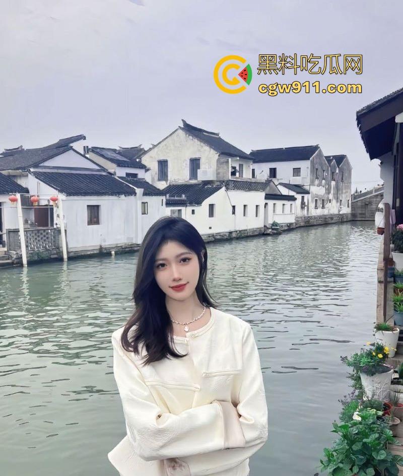 浙江师范大学金融系才女【卢紫琪】高颜值尤物化身魅惑尤物,穿情趣内衣酒店勾魂,猛操打桩甜美呻吟高潮连连! 第5张 浙江师范大学金融系才女【卢紫琪】高颜值尤物化身魅惑尤物,穿情趣内衣酒店勾魂,猛操打桩甜美呻吟高潮连连! 第5张