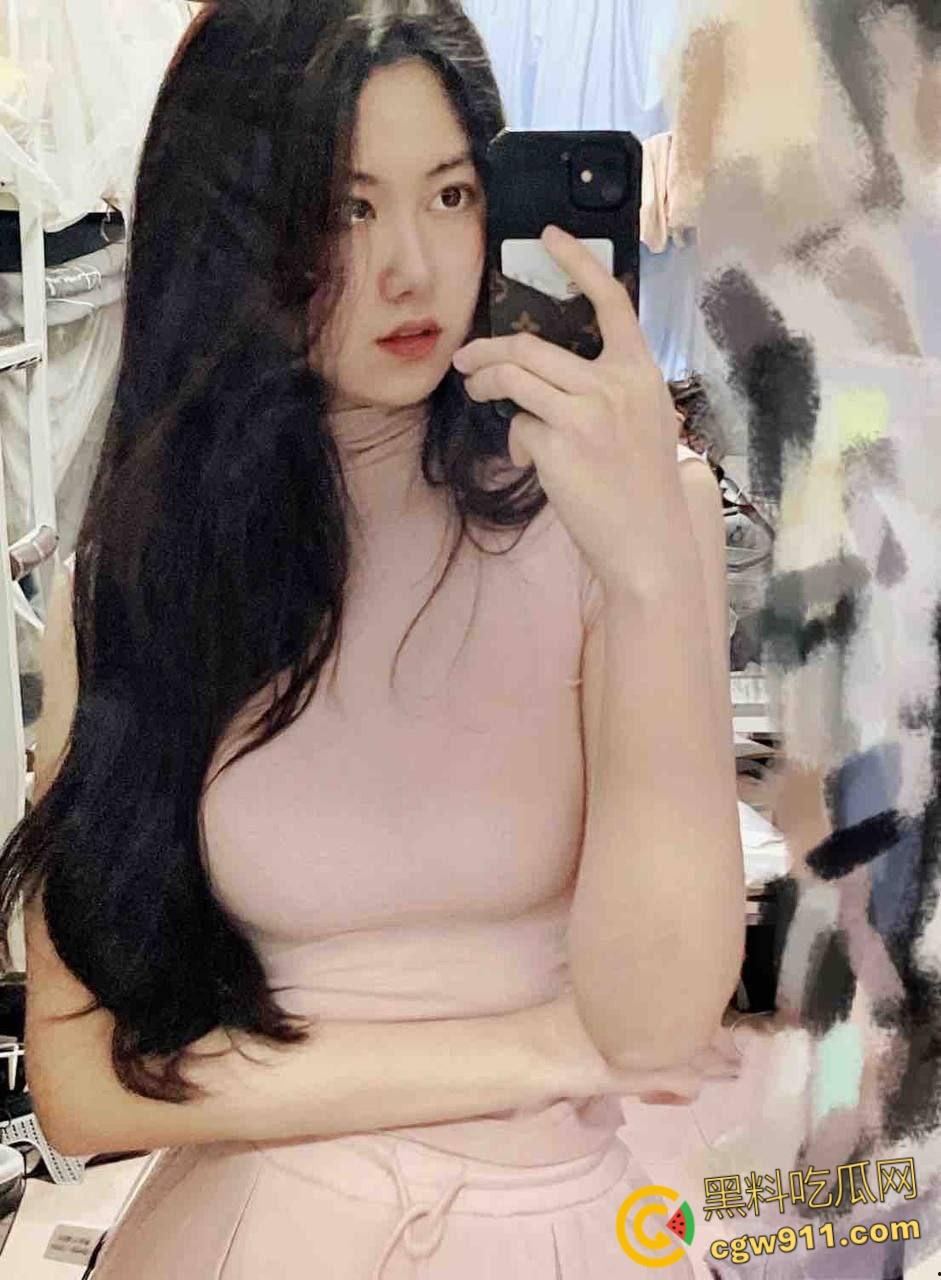 江西财经大学校花【杜菲菲】，约炮不雅视频泄露，戴手铐撅臀被无套爆操，颜射口爆淫照流出，纯纯的反差母狗！  第3张