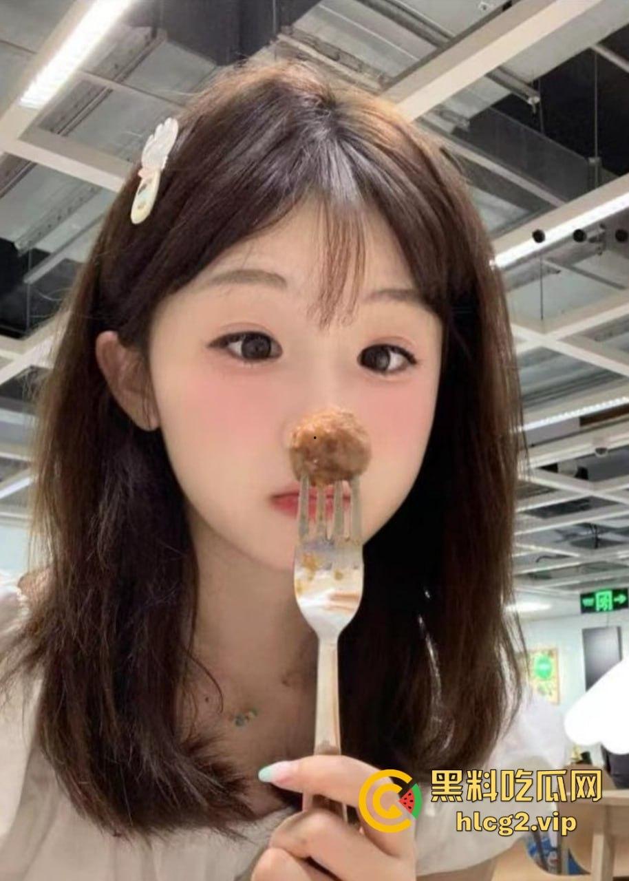 白虎嫩妹林维欣被男友后入爆操！蜜汁呻吟配合狂野抽插，微肉感身材太骚了！  第2张