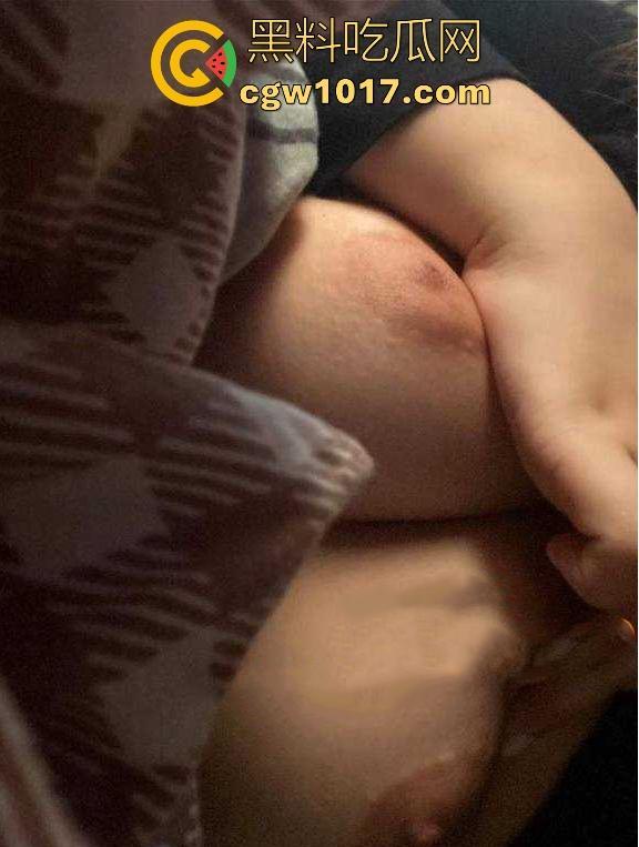 广东第二师范学院极品微胖女大【李紫枫】沉迷约炮性爱，微胖巨乳身材被体育炮友无情猛插，直喊爸爸求饶！  第10张