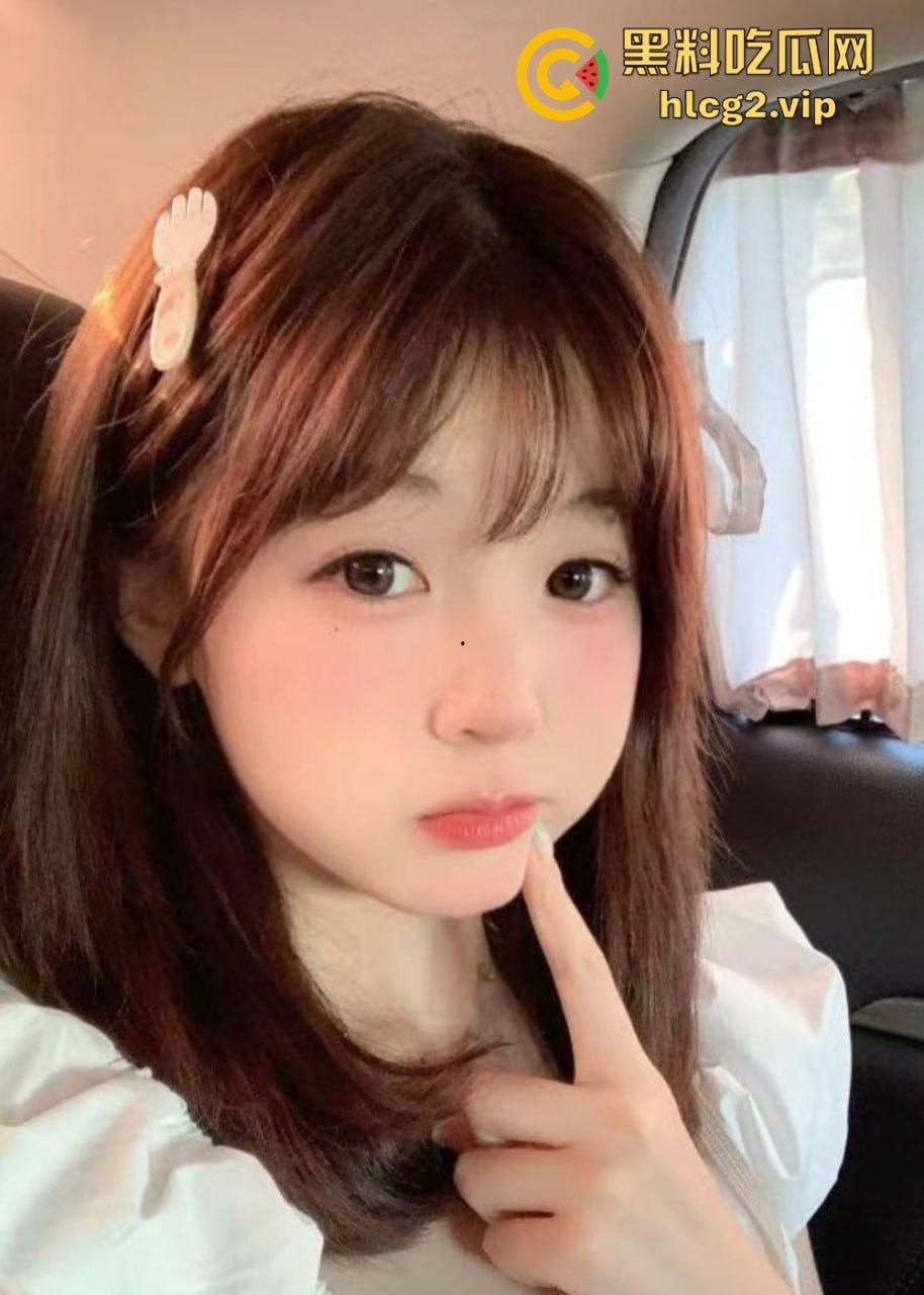 白虎嫩妹林维欣被男友后入爆操！蜜汁呻吟配合狂野抽插，微肉感身材太骚了！  第4张