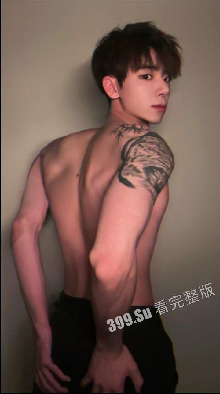 抖音27万粉 #梁裕琛  跟女粉裸聊被录屏泄漏 虽然不守男德 可也太宠粉了吧 第5张