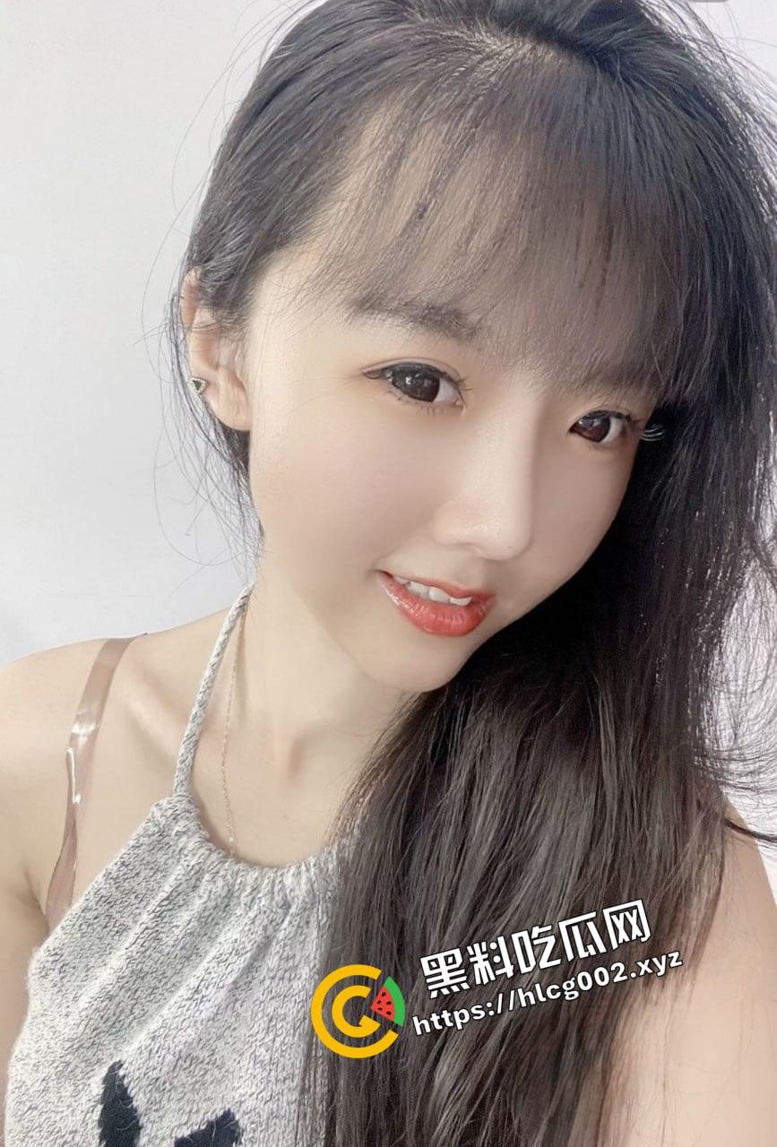 快手网红『苏苏baby』深夜直播整活！瑜伽裤透视大尺度 甜美可爱与骚舞撩骚反差满满！  第8张