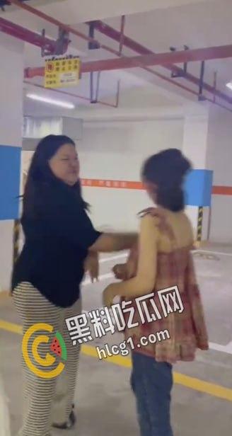 陕西省榆林市靖边县14岁女孩在小区地下车库被多人轮番霸凌羞辱不断扇耳光，我勒个恶魔波刚啊  第1张